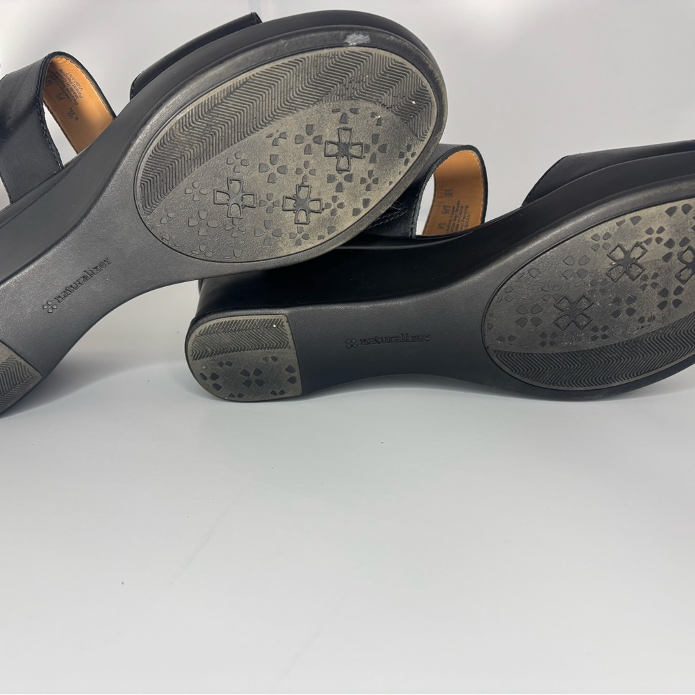 Naturalizer Black Leather Women's Sandals ECU size 9.5N - Picture 6 of 6